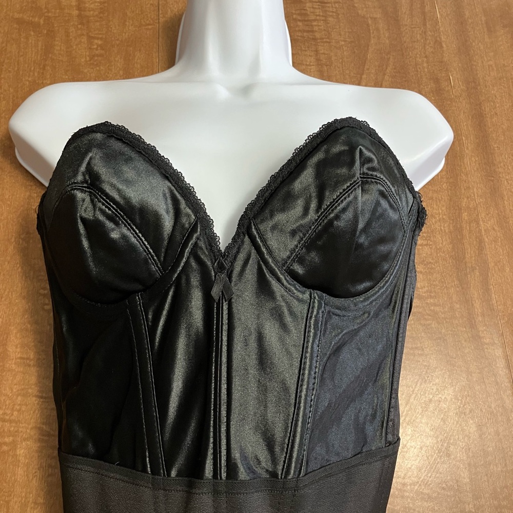 Victoria's Secret Black Bra strapless & backless Intimates